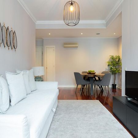 Living Chiado Apartment Lisbon Bagian luar foto