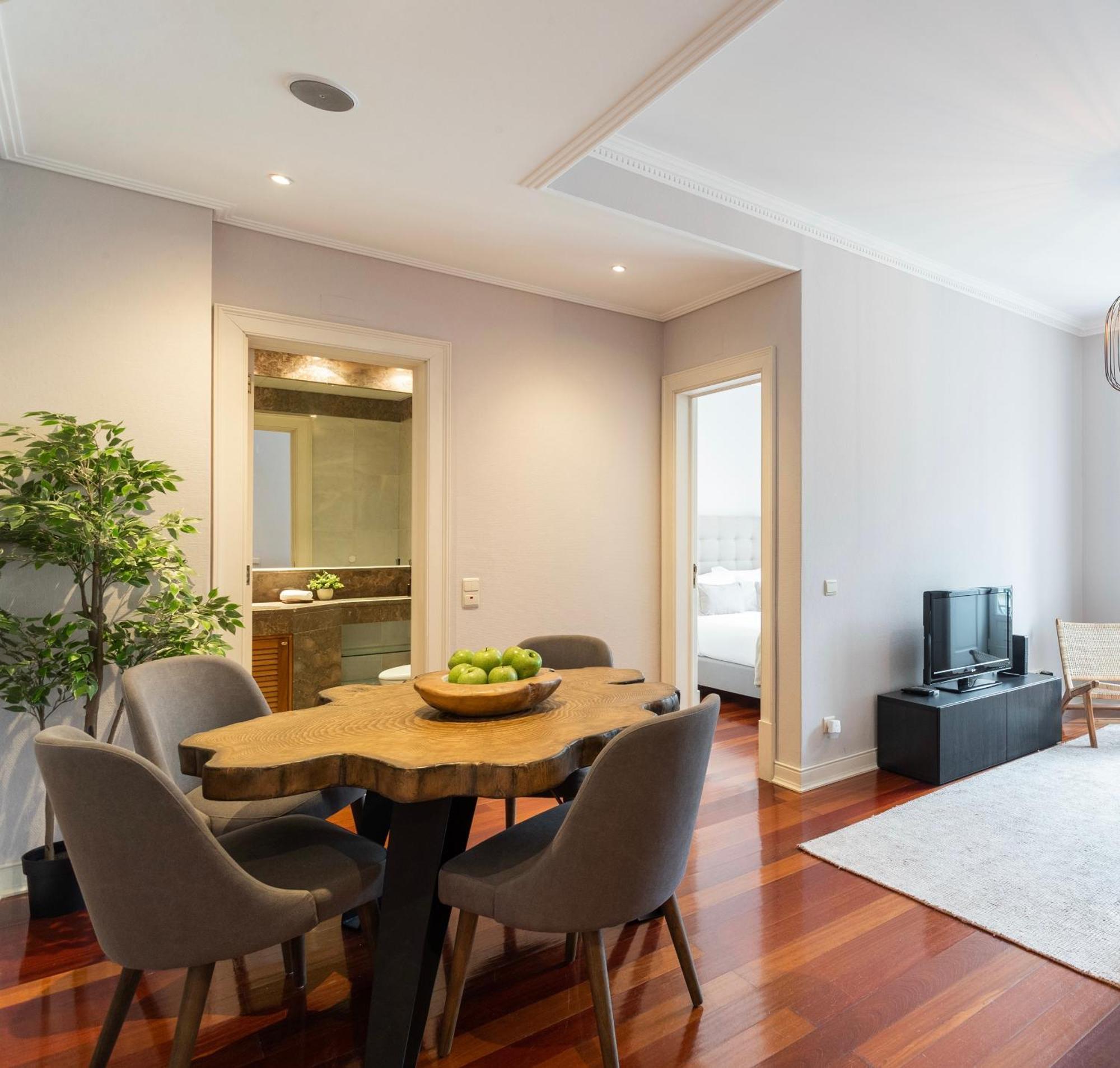 Living Chiado Apartment Lisbon Bagian luar foto
