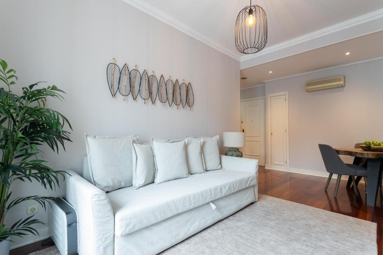 Living Chiado Apartment Lisbon Bagian luar foto