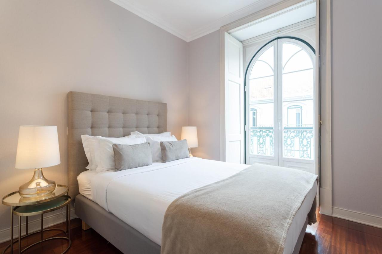 Living Chiado Apartment Lisbon Bagian luar foto
